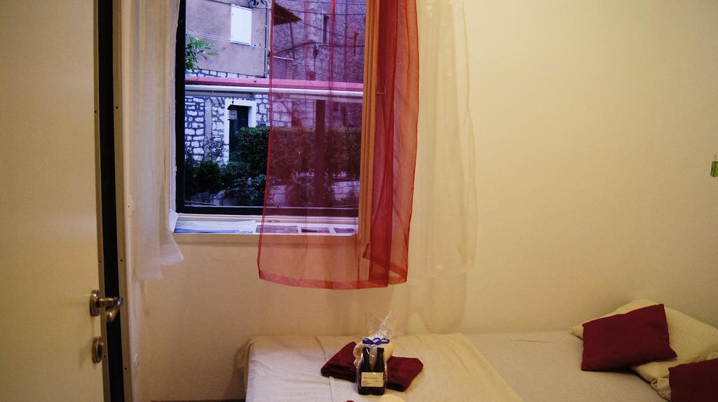 Micro Rooms Šibenik Extérieur photo